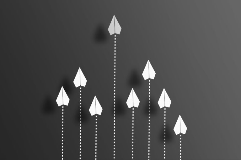 airplanes of paper - Marino Marks